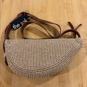 NWT Le Sac Bamboo Sling Bag- tan/brown. Consciously Crafted.